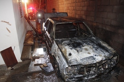 Monza ficou completamente destruído pelas chamas